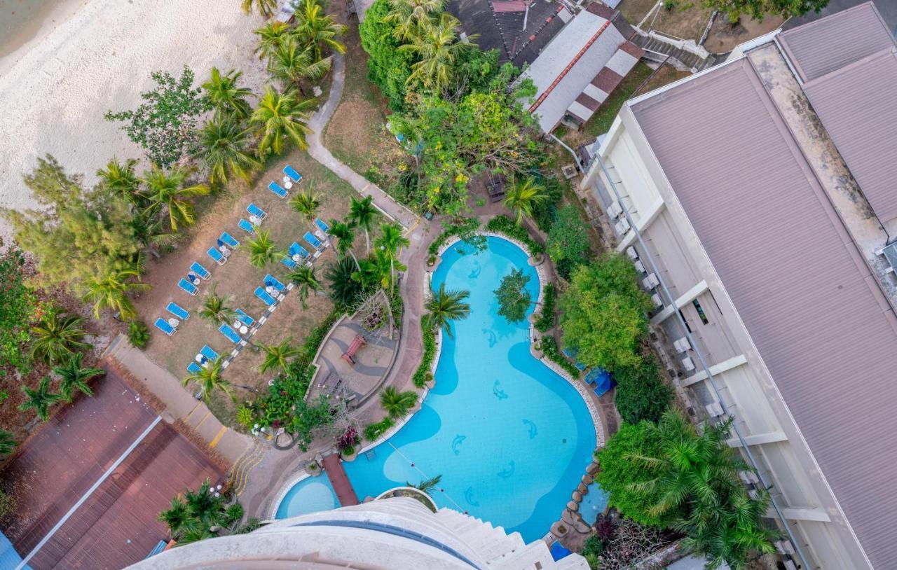 Romantic Couple Suite + Beach-Front Balcony Танджунг-Бунгах Екстер'єр фото