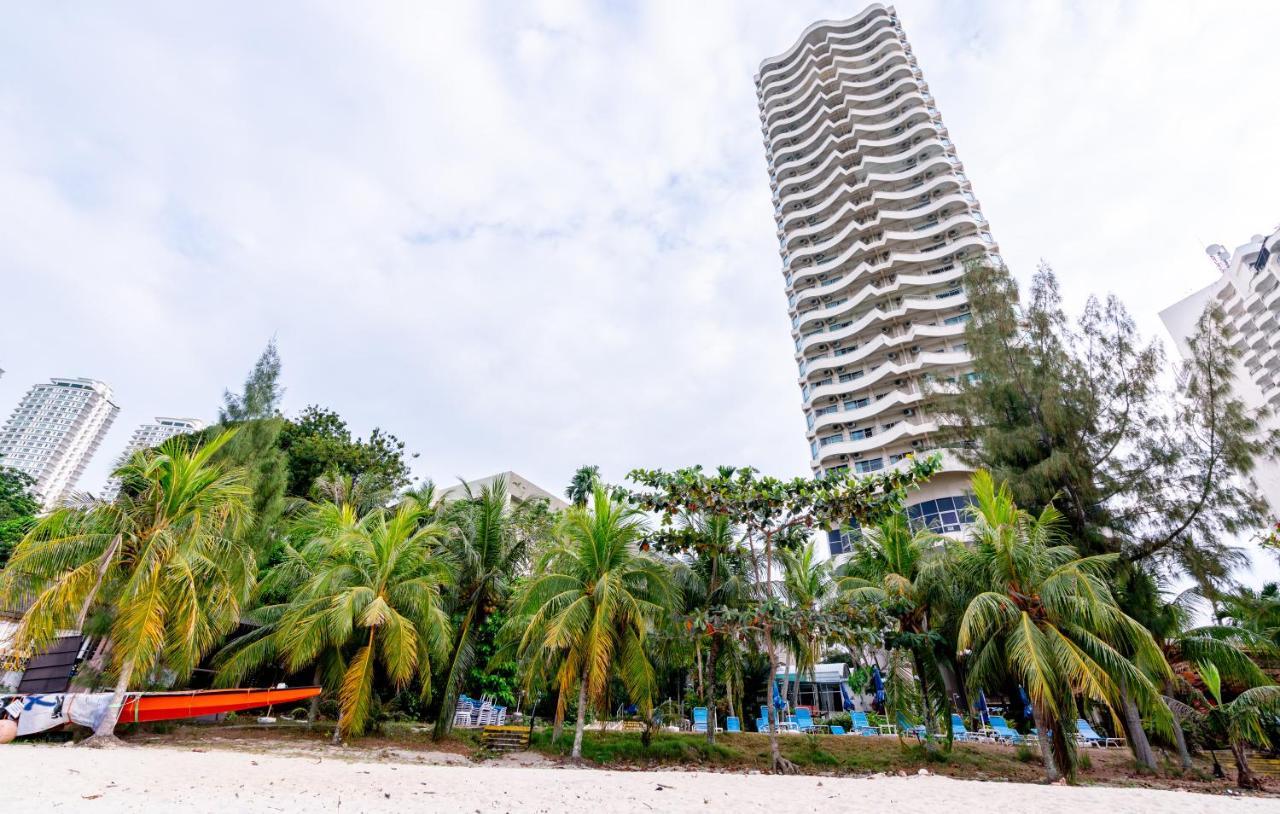 Romantic Couple Suite + Beach-Front Balcony Танджунг-Бунгах Екстер'єр фото