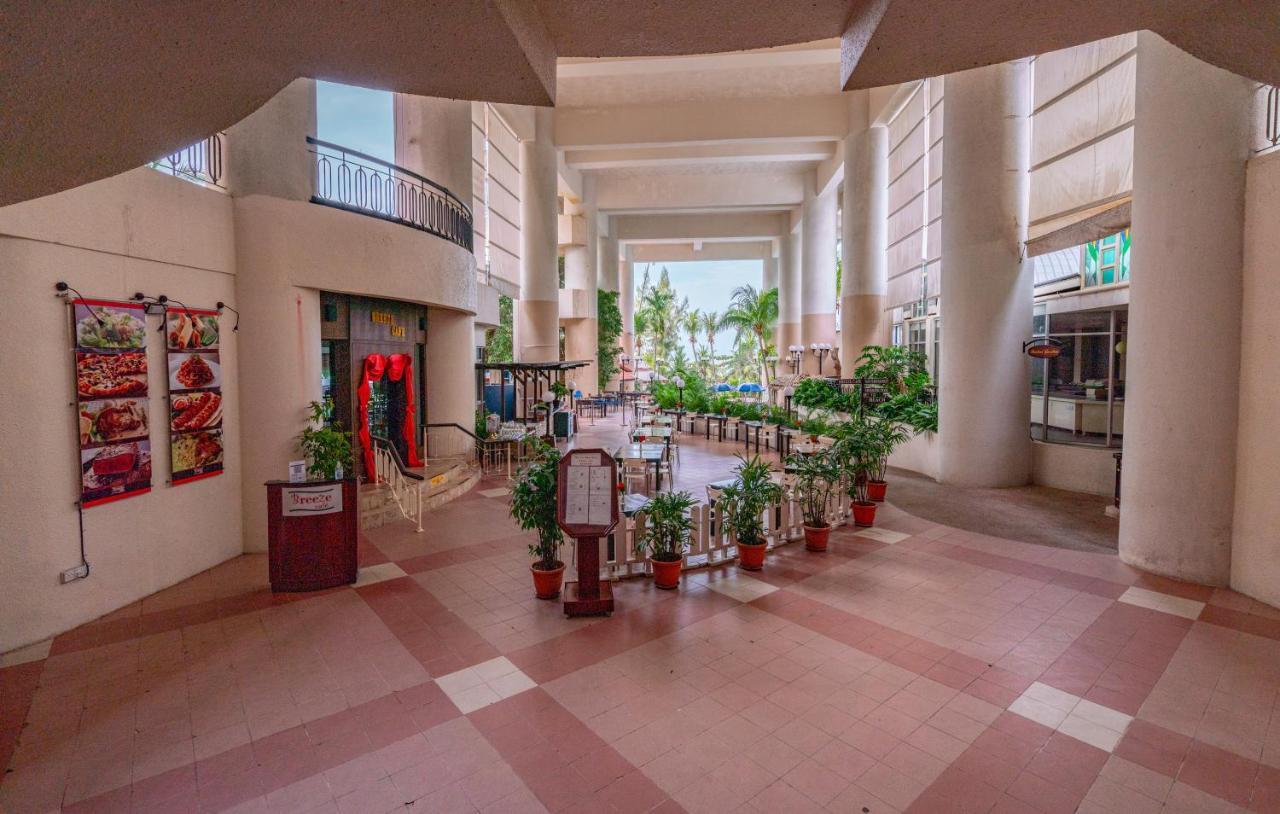 Romantic Couple Suite + Beach-Front Balcony Танджунг-Бунгах Екстер'єр фото