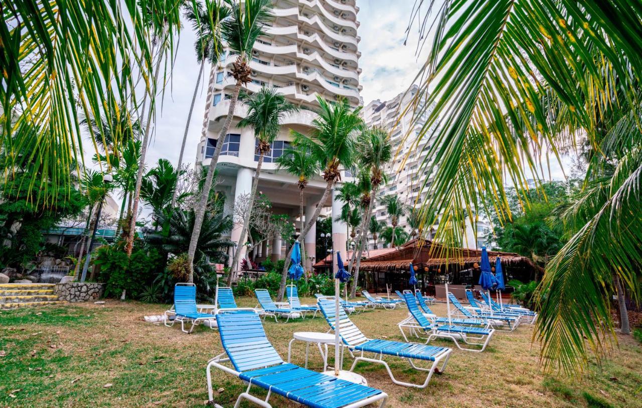 Romantic Couple Suite + Beach-Front Balcony Танджунг-Бунгах Екстер'єр фото